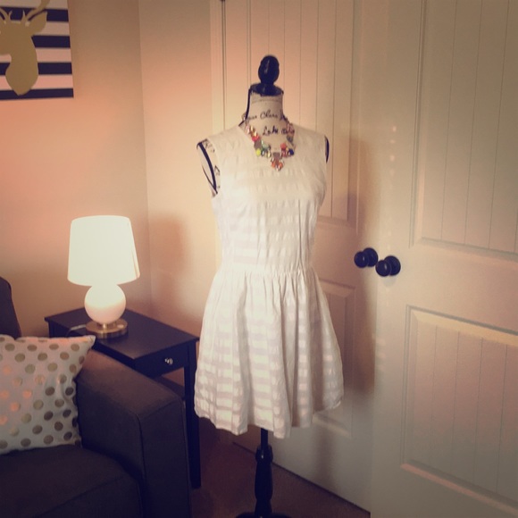 GAP White Dress SZ 6 - Picture 1 of 4